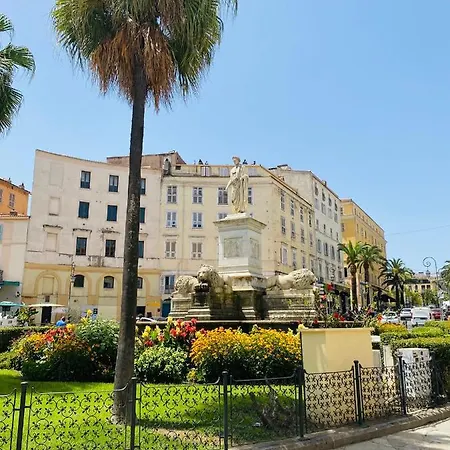 Superbe T2 En Plein Centre D'ajaccio, Rue Fesch