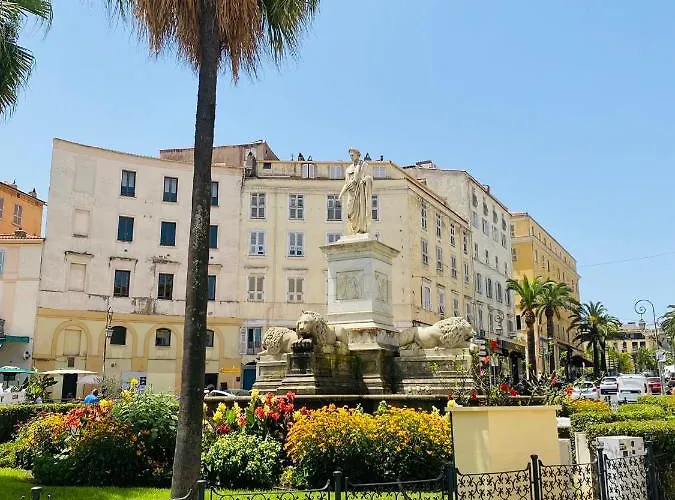 Superbe T2 En Plein Centre D'ajaccio, Rue Fesch